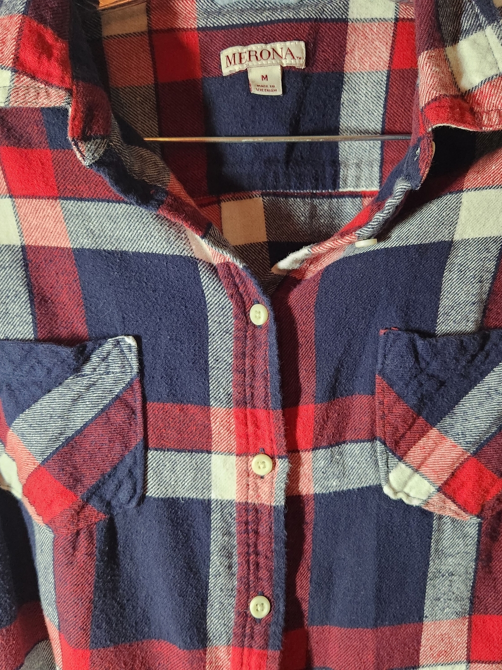 Merona Plaid Flannel Red Navy Blue White Button-Down Shirt M Gives Fall Vibes